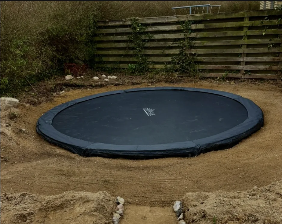 Nedgravet trampolin